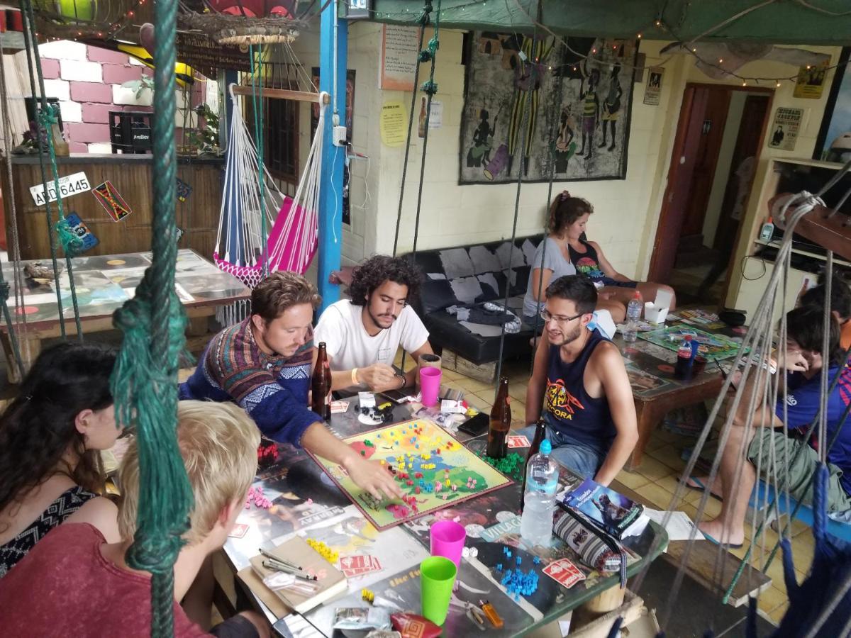 My Little House Surf&Backpacker Hostel Montanita Bagian luar foto